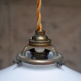 Opaline suspension