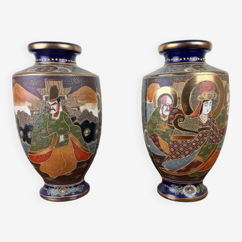 Paire de vases japonais en porcelaine de satsuma circa 1900-1920