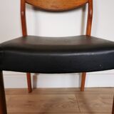 Suite of 4 Scandinavian style chairs