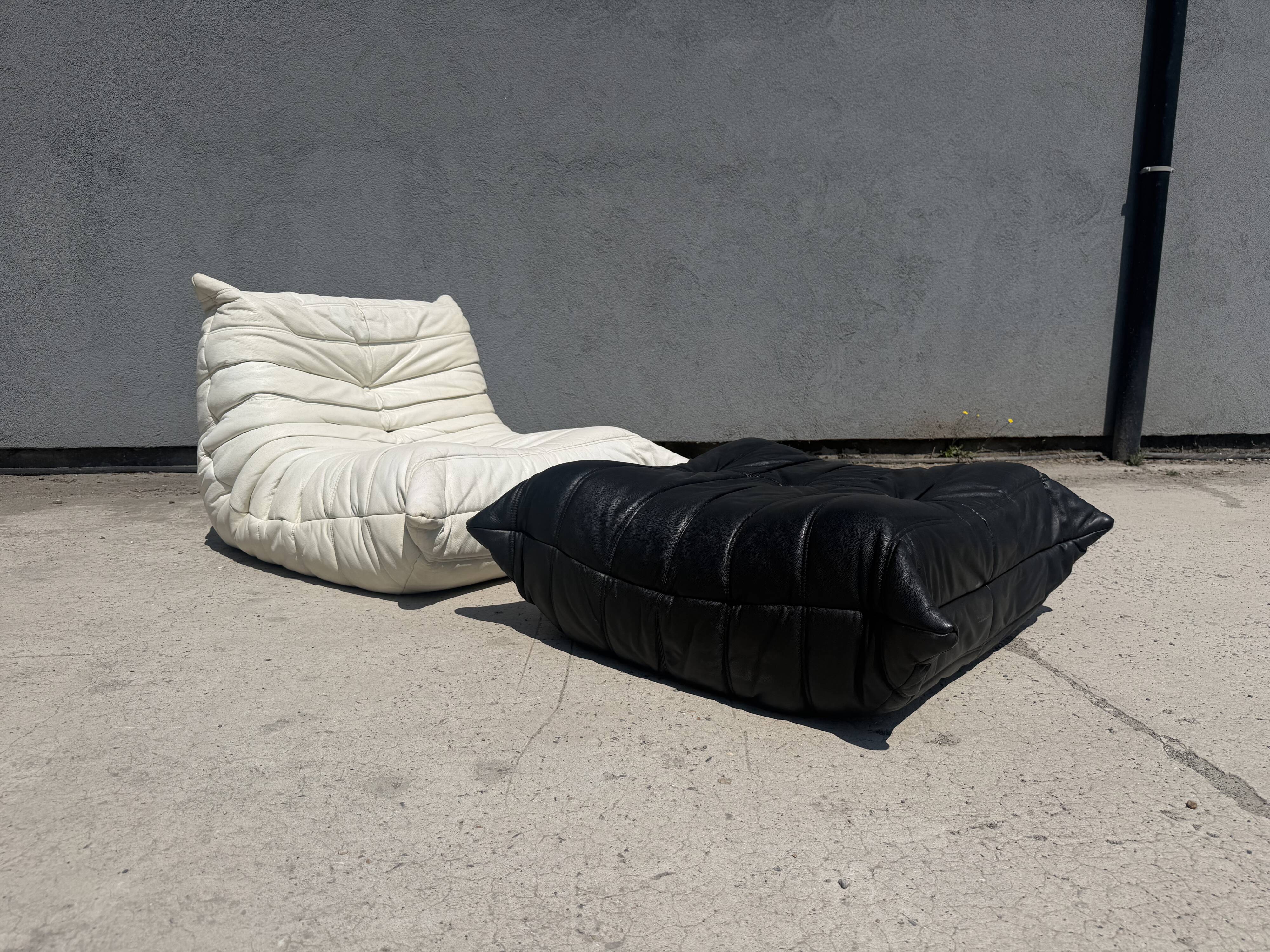 100% authentic Ligne Roset Togo 1-seater + pouf original leather Black & White