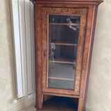 Vitrine d’angle