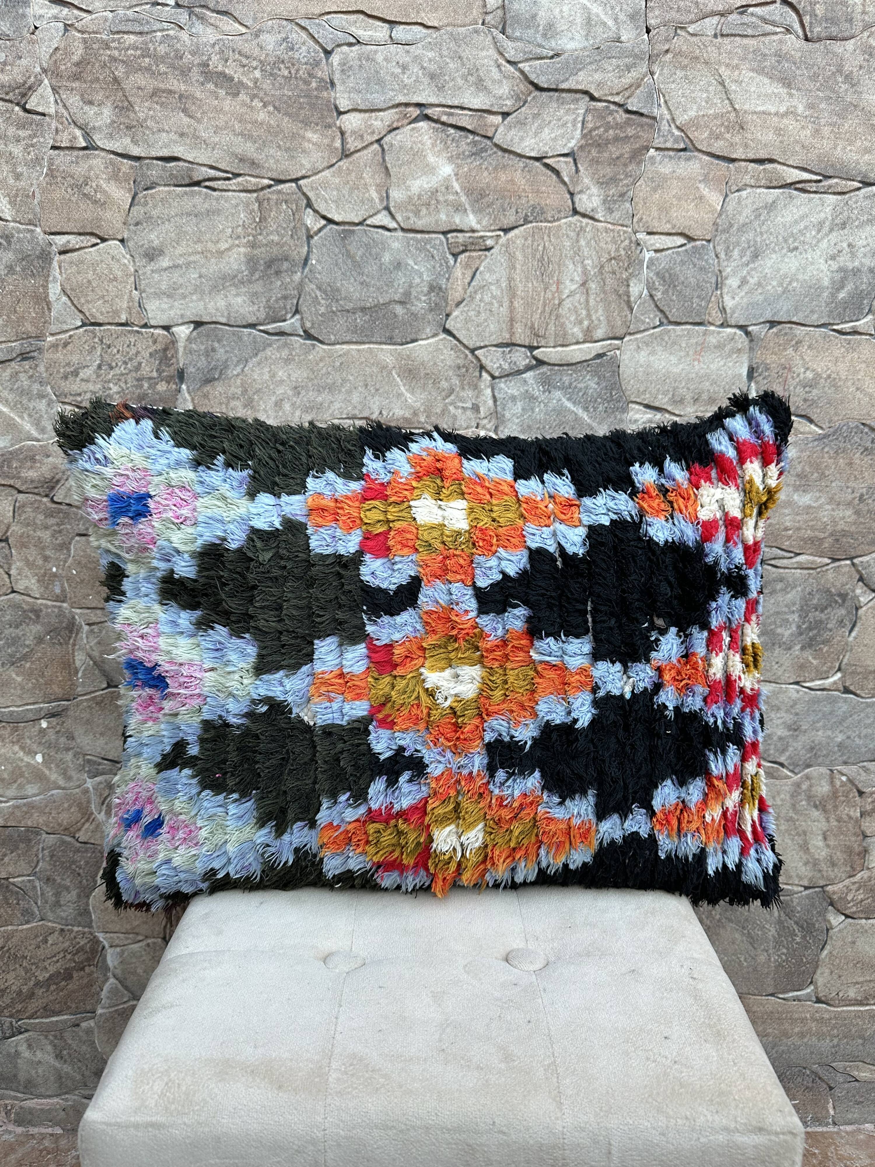Beautiful vintage Berber Kilim cushion from Morocco