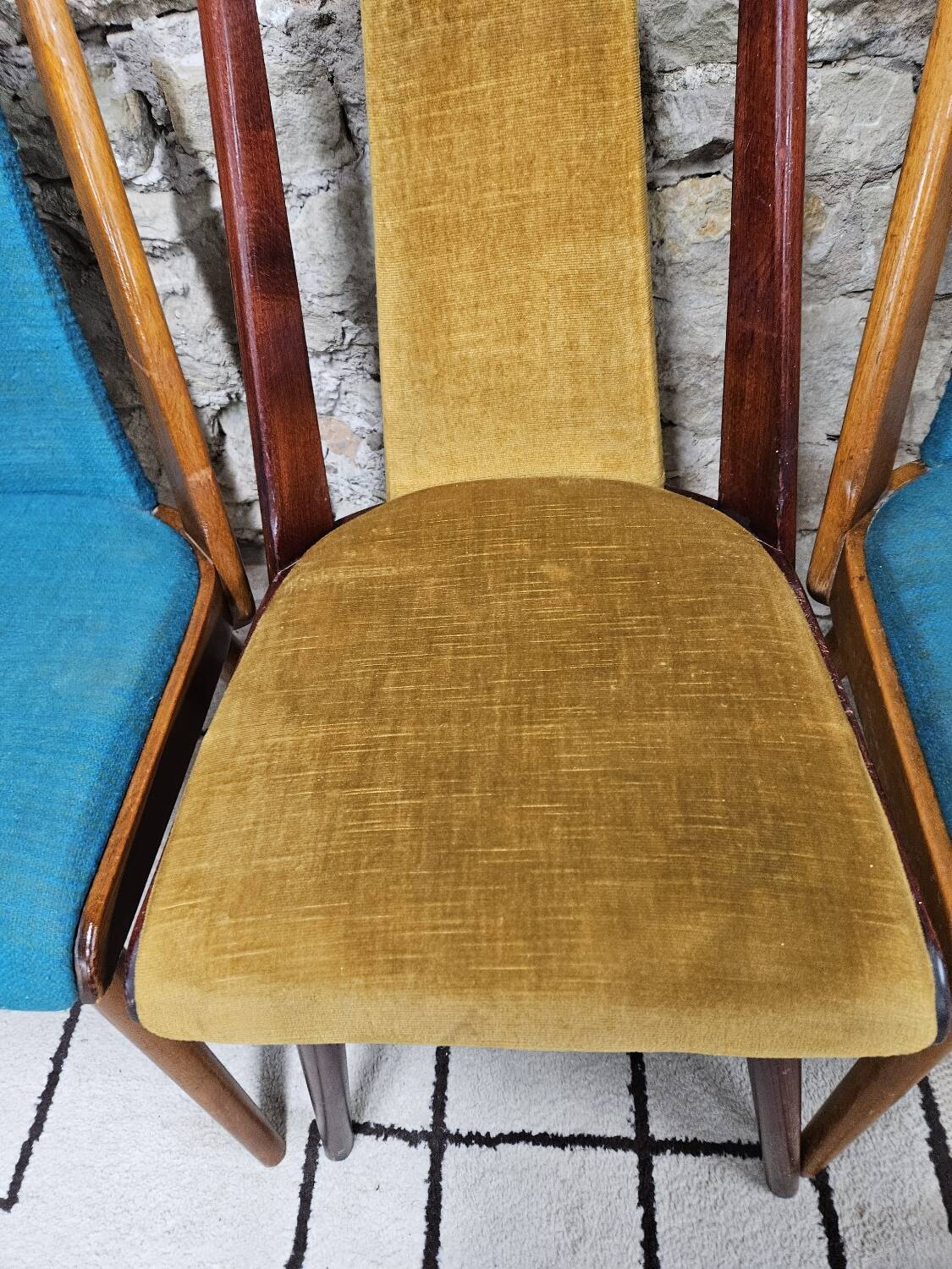 Set of 5 vintage spindle foot bistro chairs 1960"