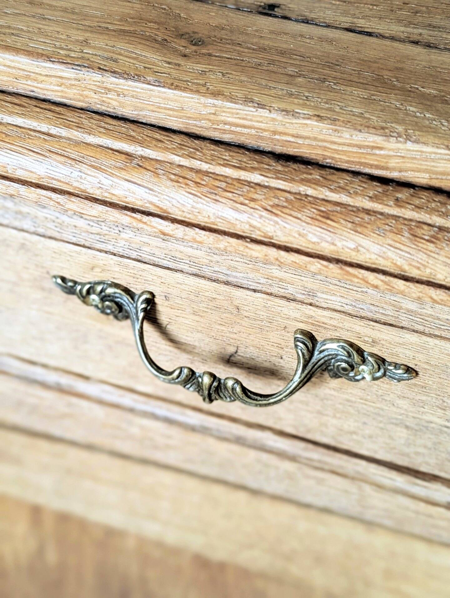 Renovated antique Parisian buffet in oak in Art Nouveau style.