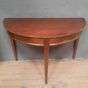 Console style Louis XVI  en acajou