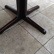 Vintage style BAUMANN table with Scandinavian central leg.