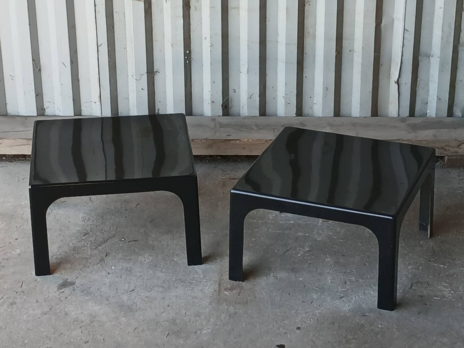 Pair of coffee tables in fibreglass, circa 1970.