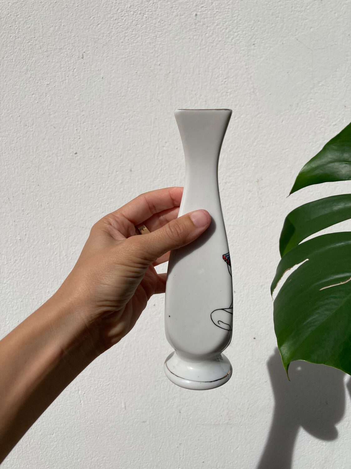 Petit vase blanc pierrot