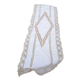 Tablecloth - hand embroidered table runner