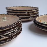 Dix assiettes à dessert de Jérôme Massier - Vallauris