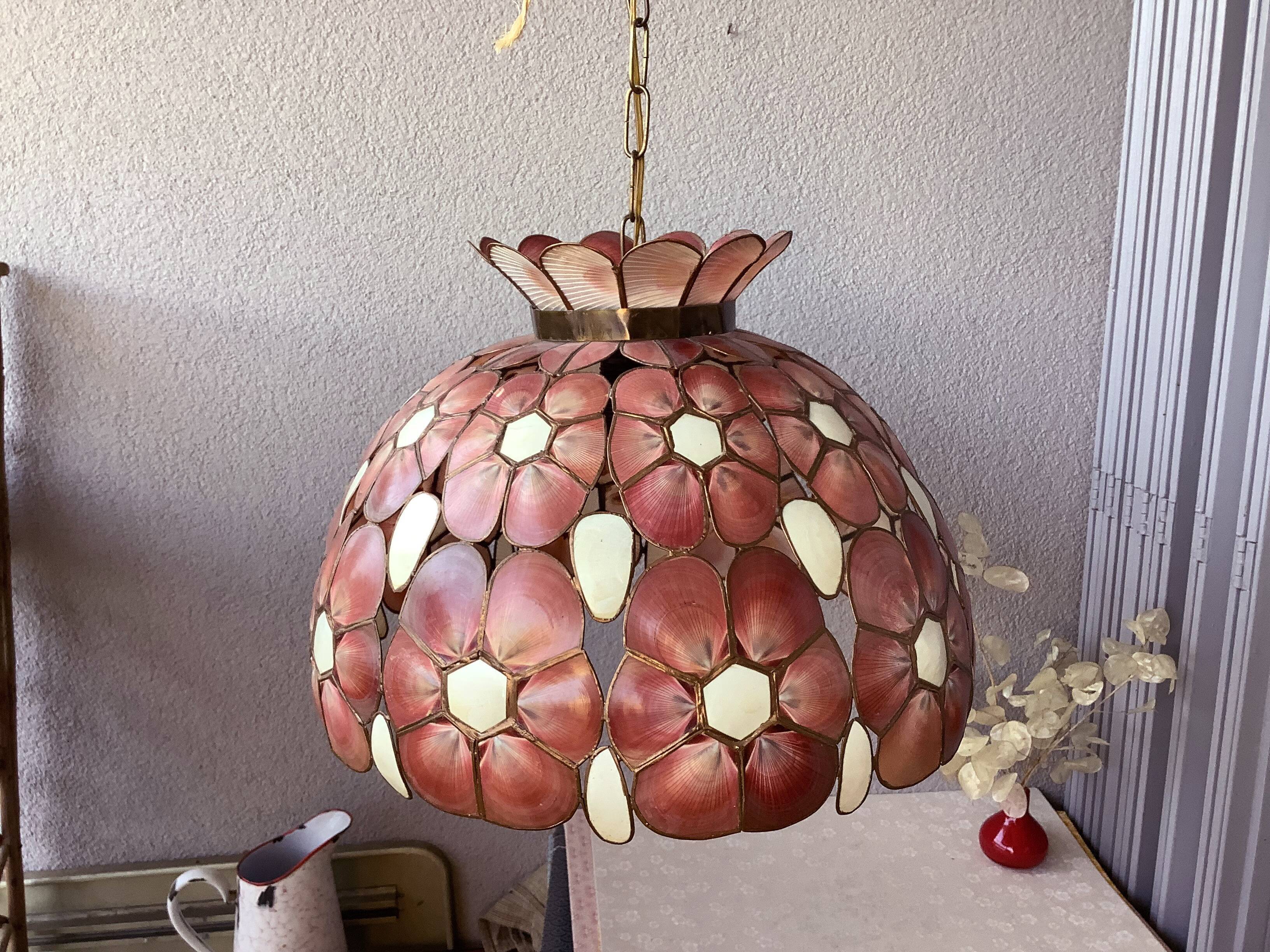 Suspension in mother-of-pearl shell and bohemian brass
