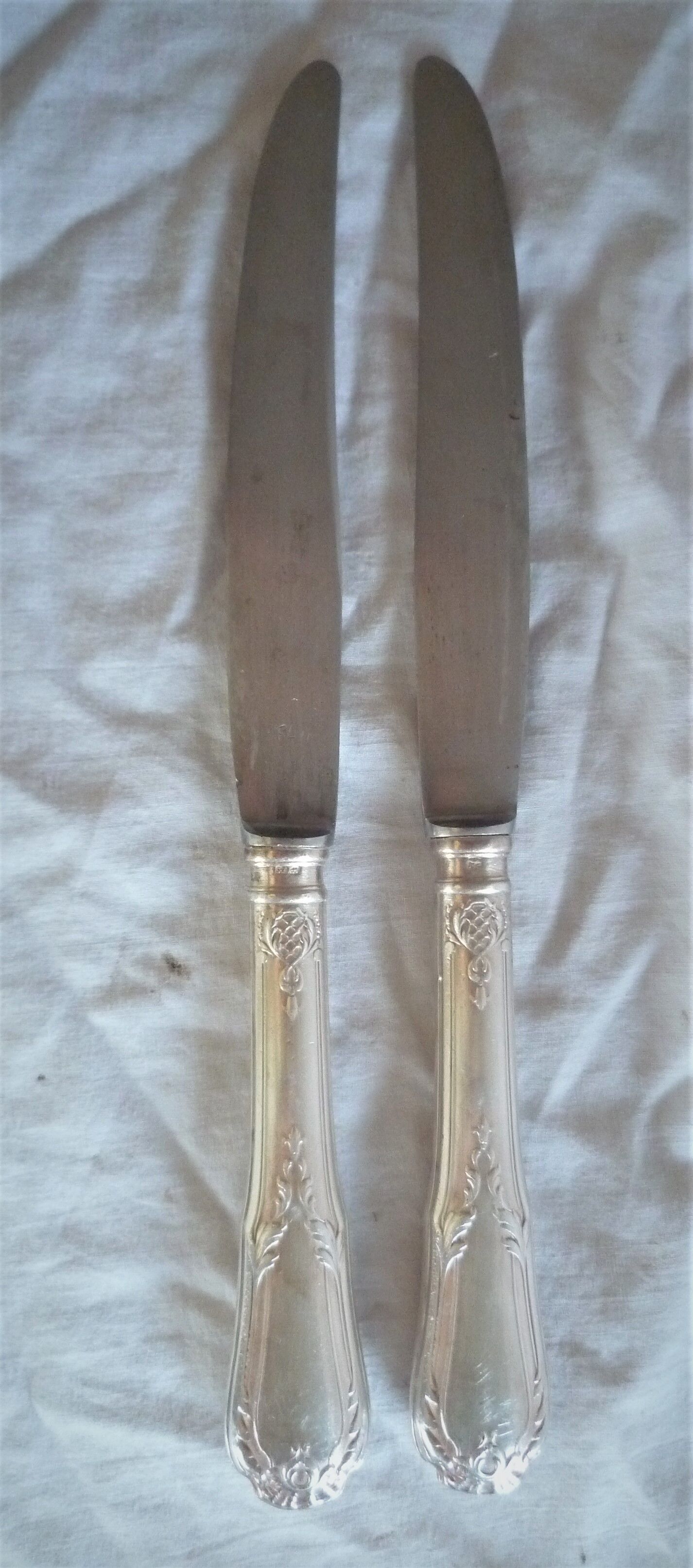 Set of 9 table knives in met. silver style louis XV "shell"