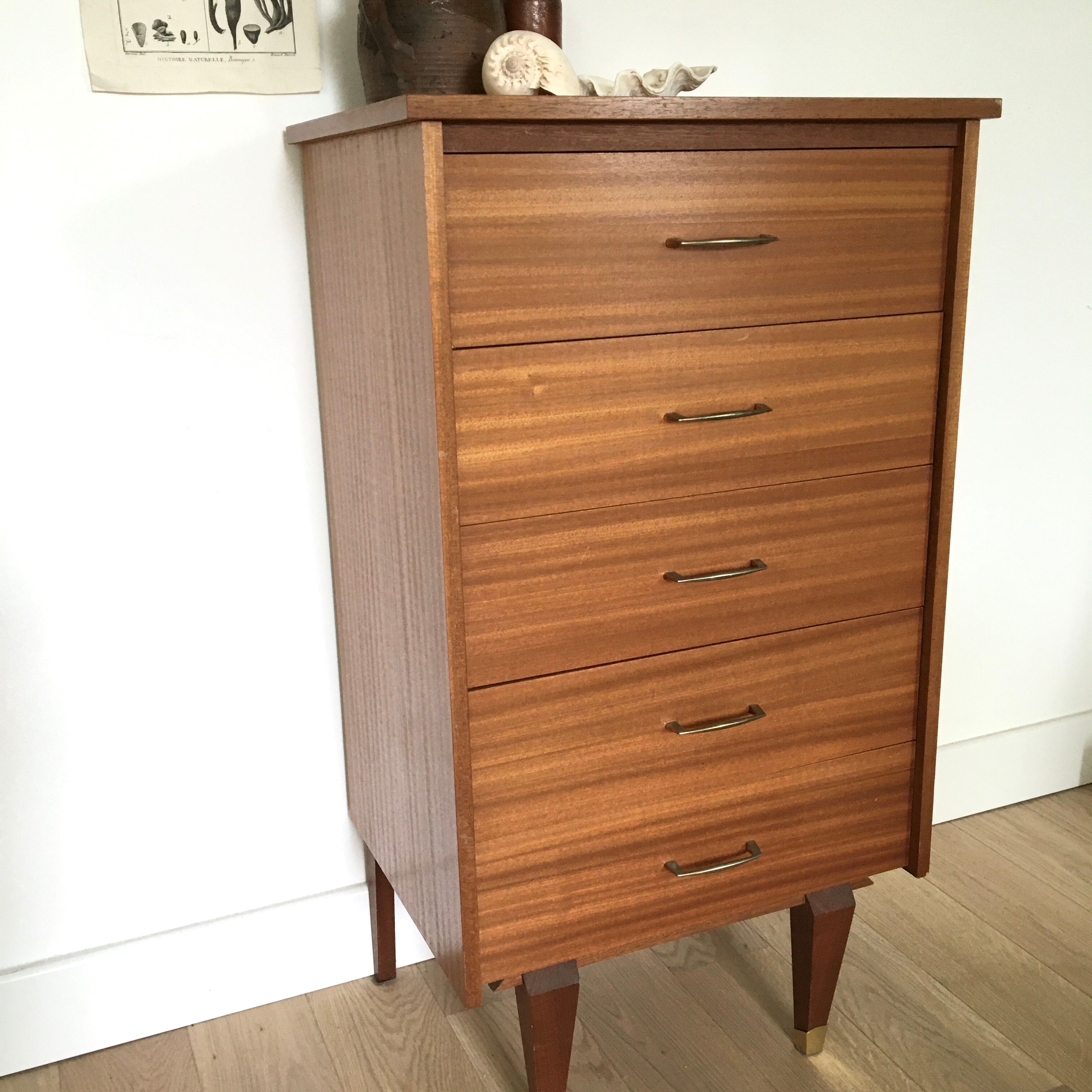 Vintage chest of drawers