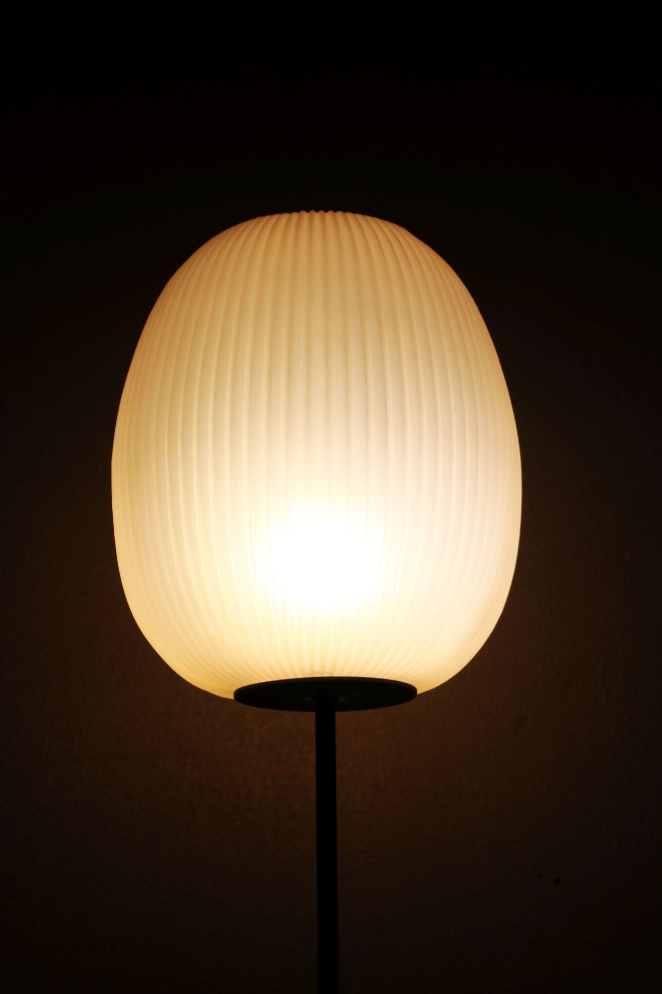 Lampadaire tripode en rhodoïd par Aro Leuchten, Allemagne, 60's