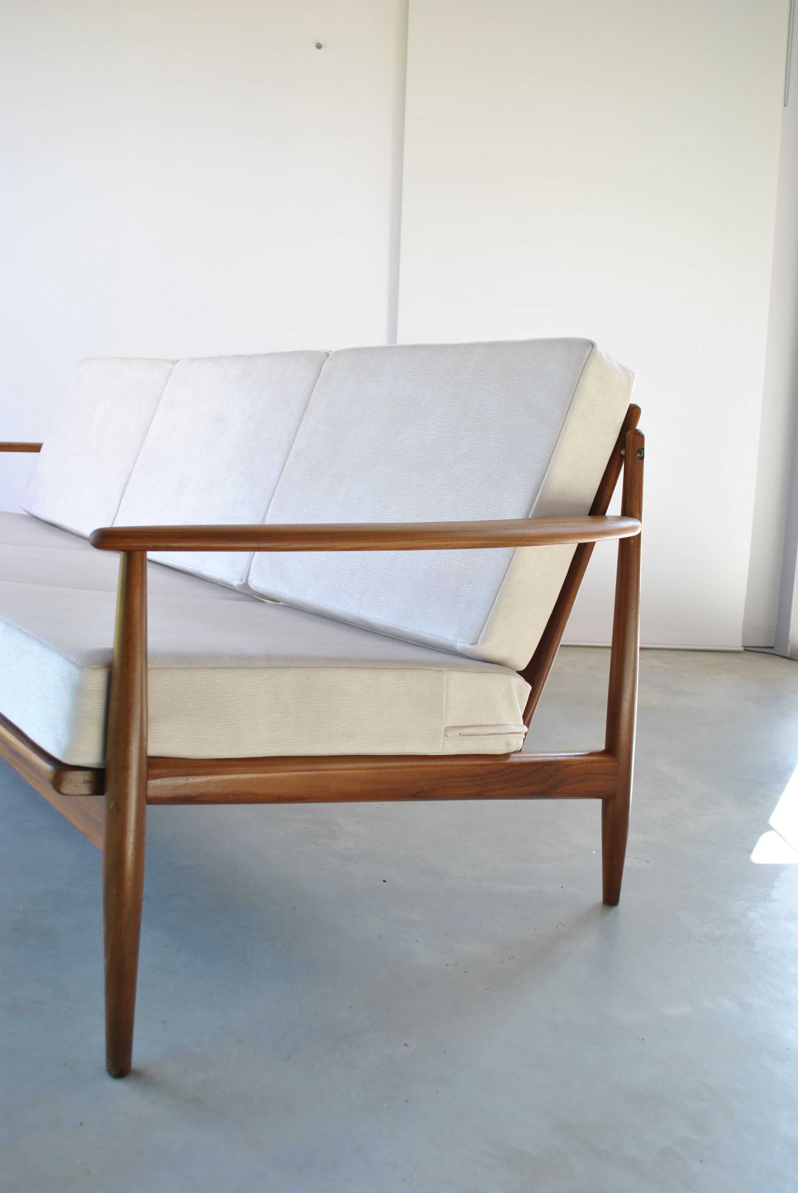 Danish scandinavian sofa distributed to Roche Bobois 1960