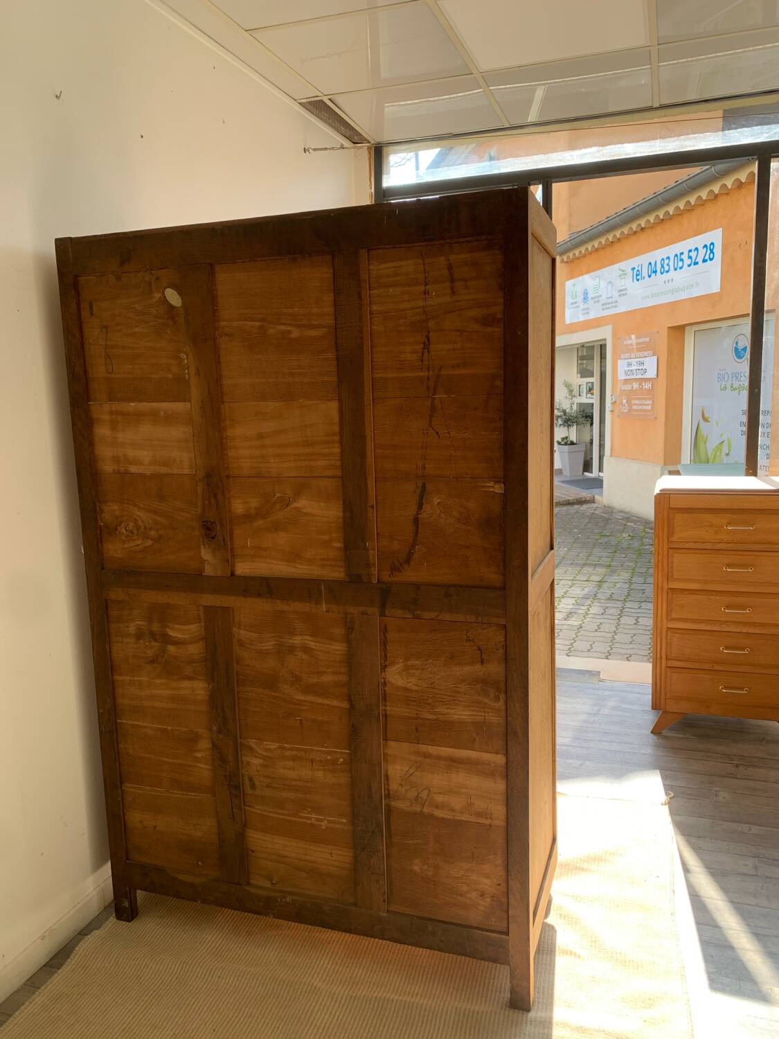 Art Deco glass cabinet