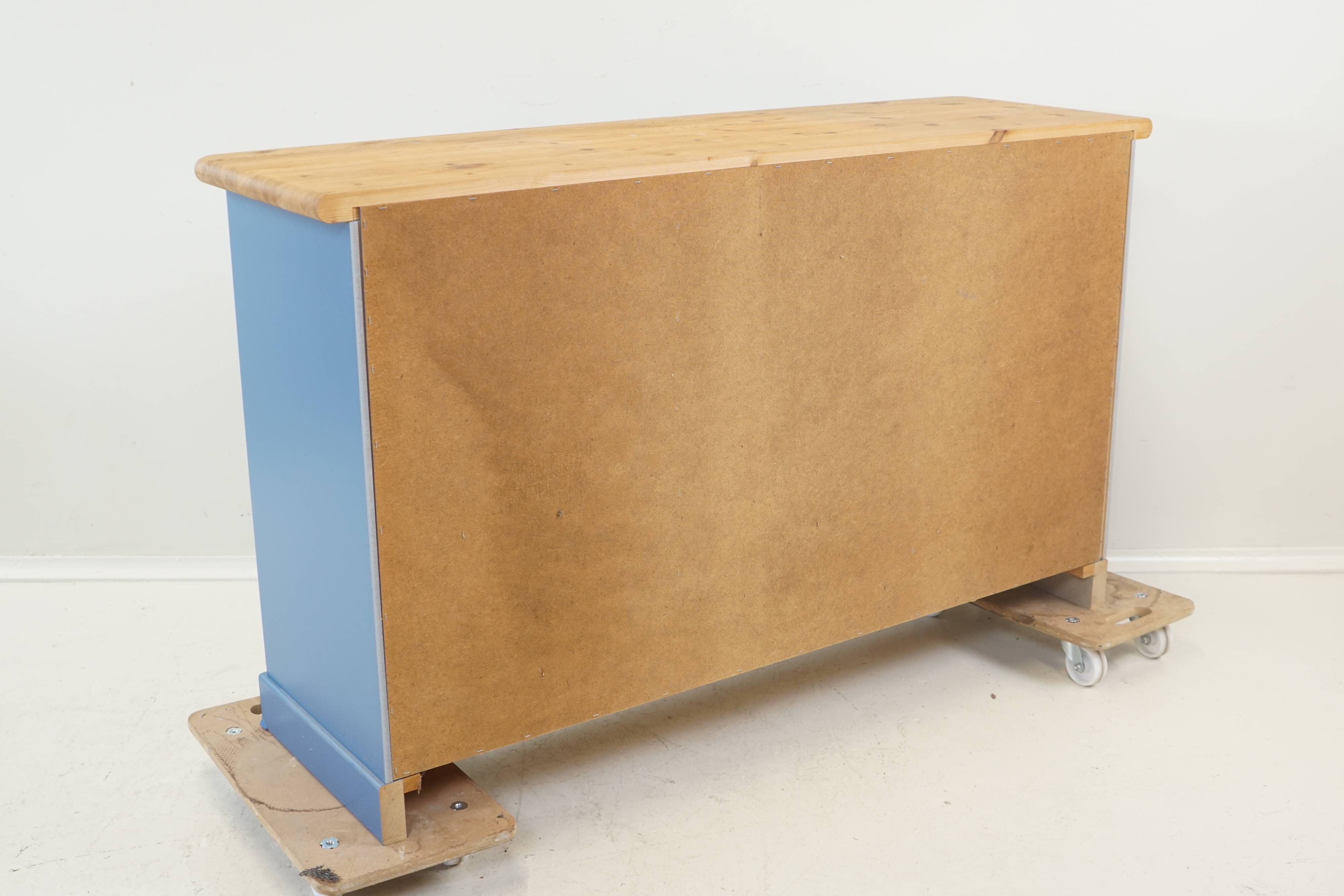 Vintage blue sideboard with 4 drawers and 2 doors - Scandinavian style Sweden 1960