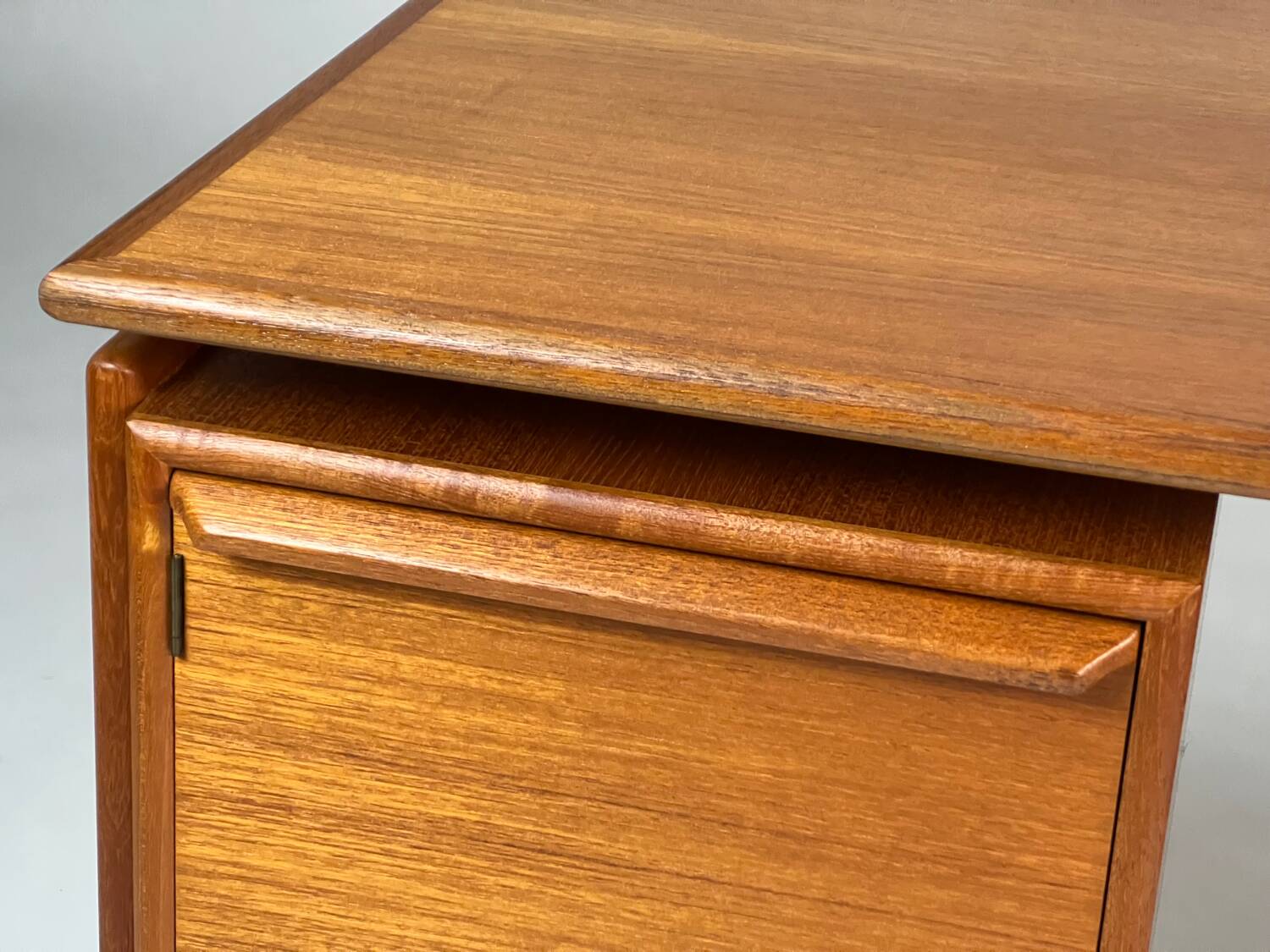 Danish Design Teak Desk by GV Møbler Vintage Mid-Century 60s 70s
