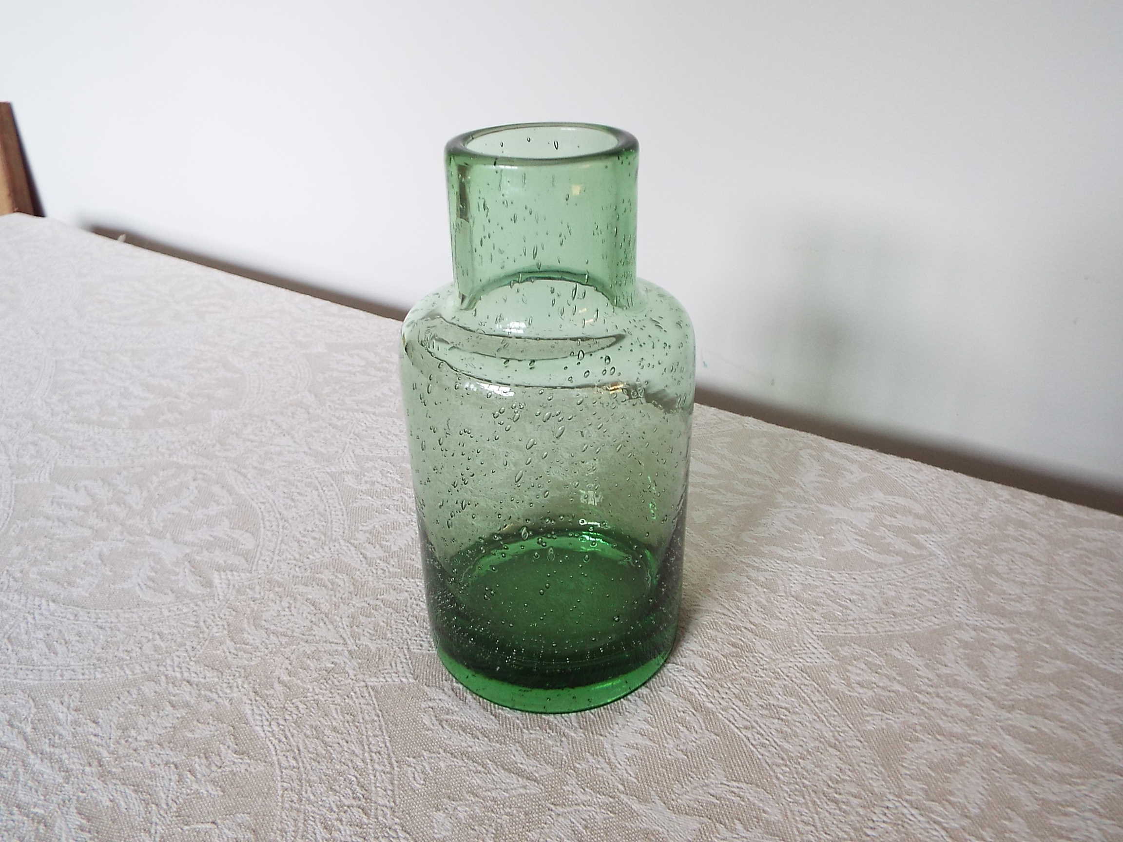 Bubbled glass vase