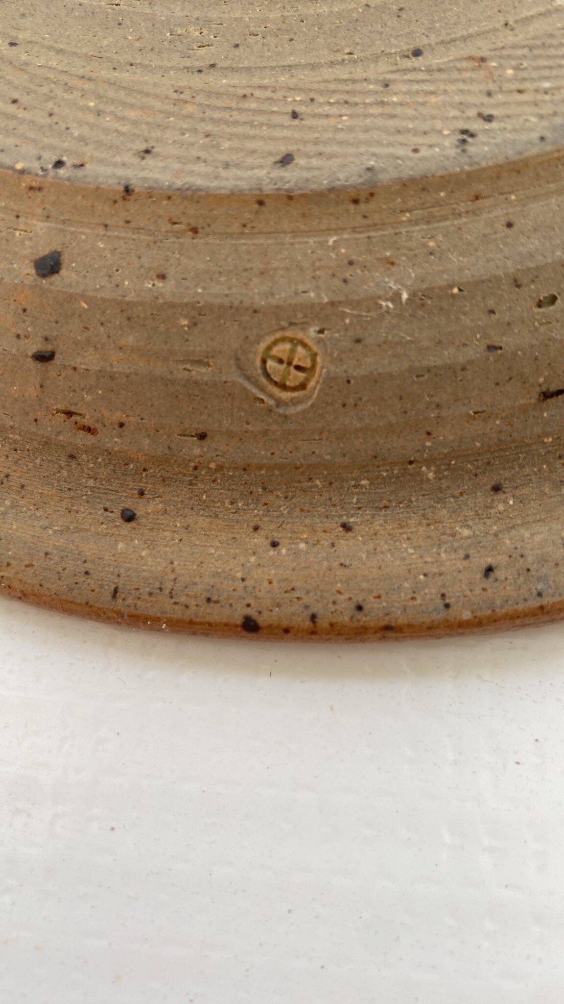 5 vintage plates, beautifully made, branded on the back