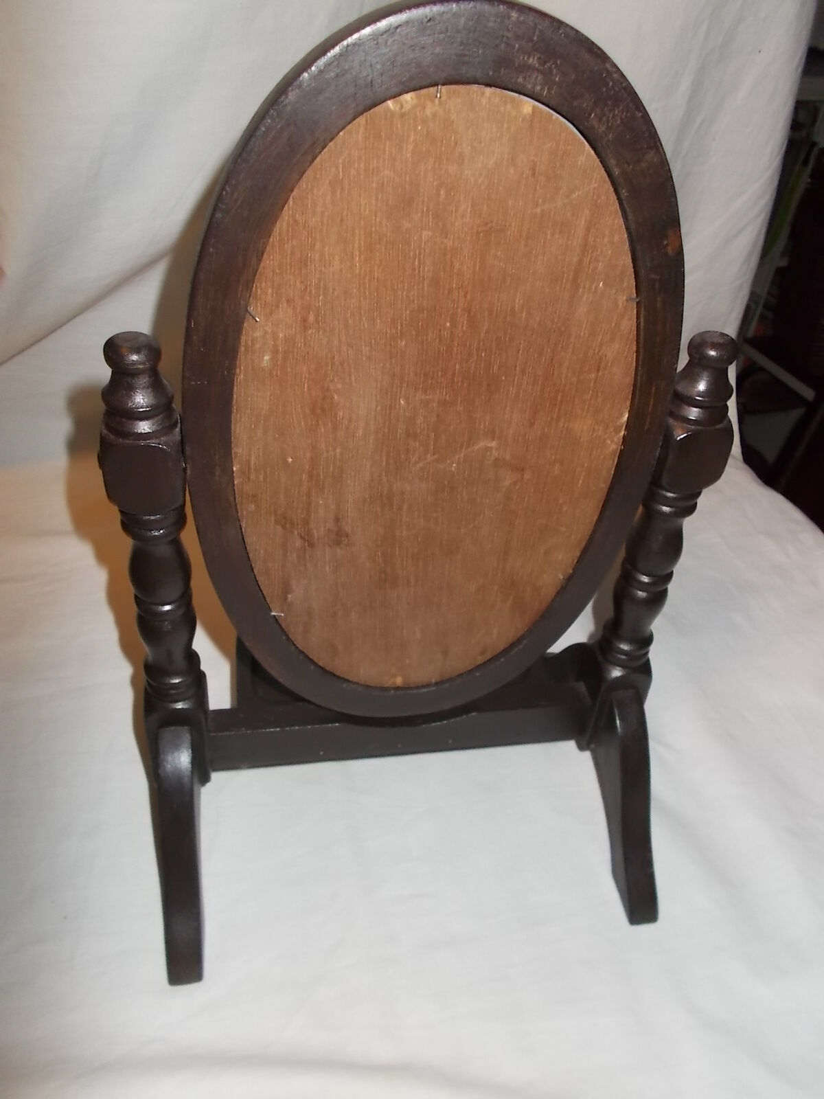 Psyche to lay in black wood