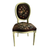 Chaise brodée à la main