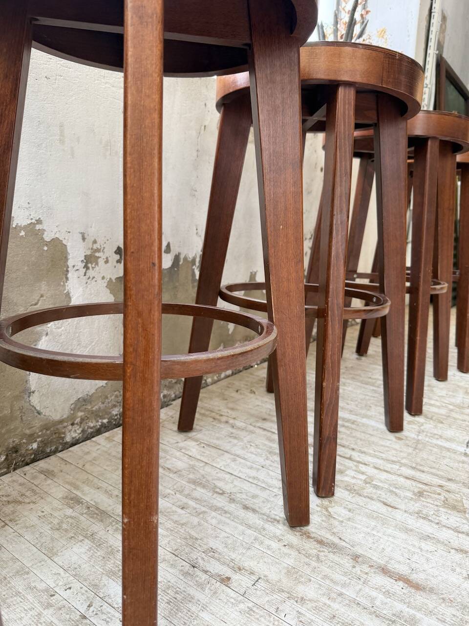 6 vintage Baumann bar stools