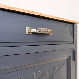 Art deco storage unit