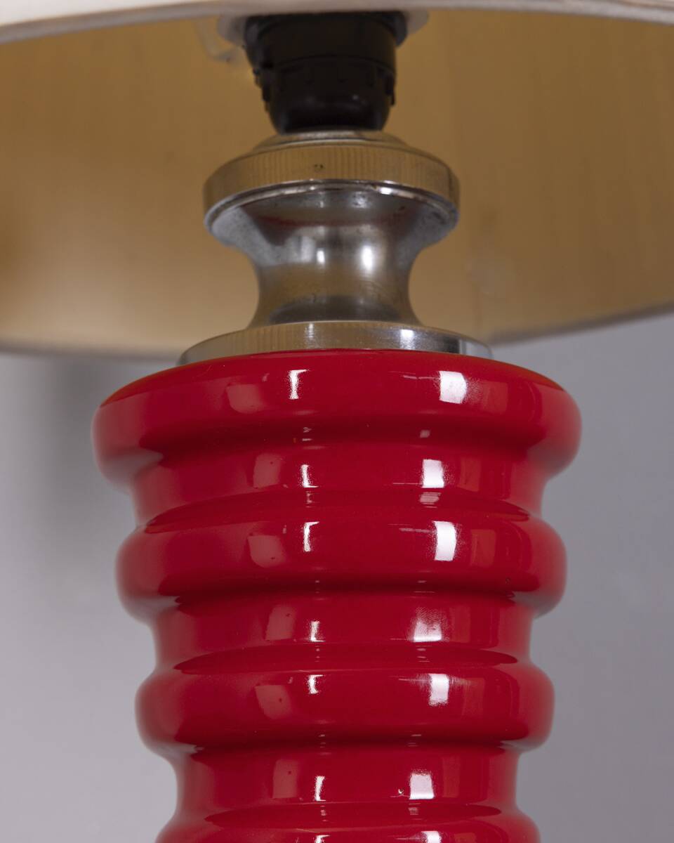 VINTAGE 1970S RED CERAMIC TABLE LAMP, ITALIAN DESIGN