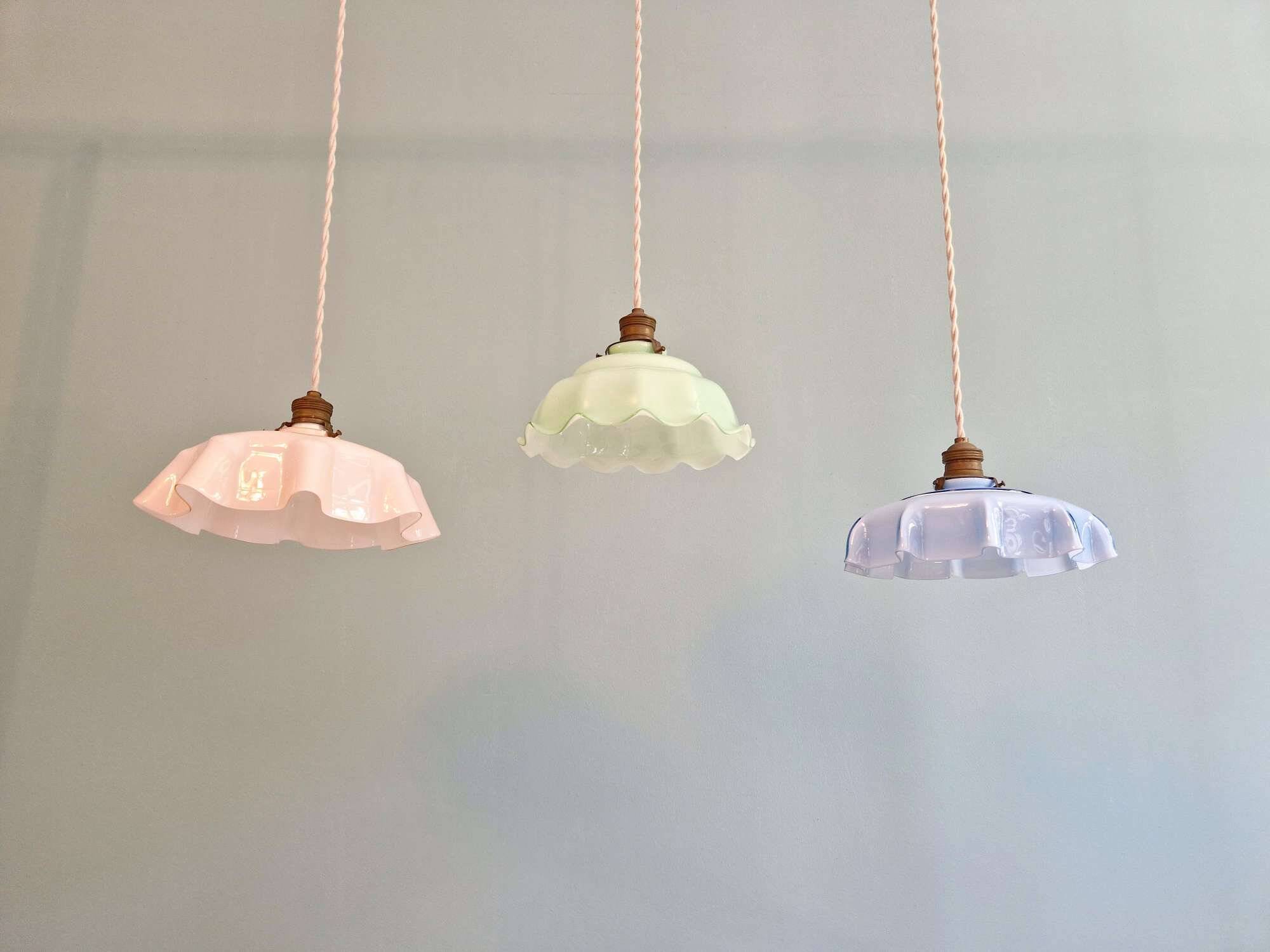 Trio of Art Deco pendant lights in scalloped opaline, 1920-30