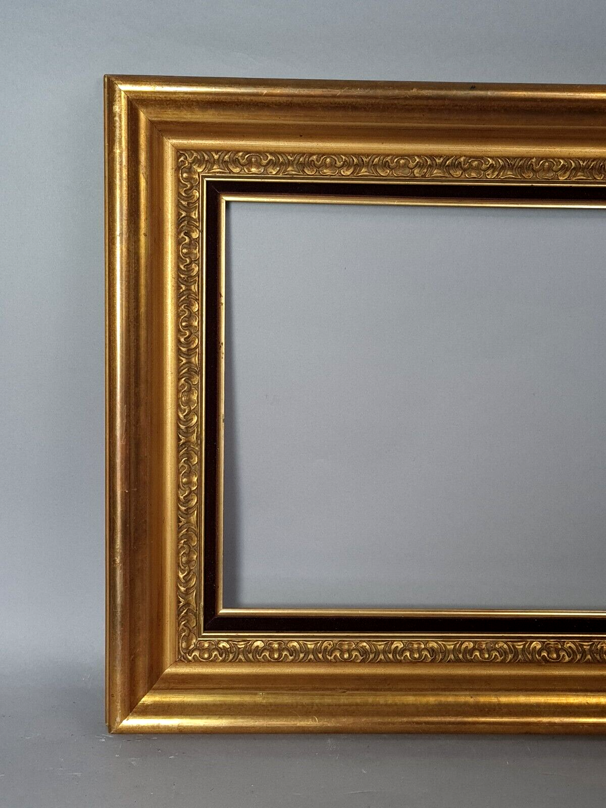 Frame hollow edges wood gilded stucco gold leaf foliage 41x33 or 45x37 cm SB187