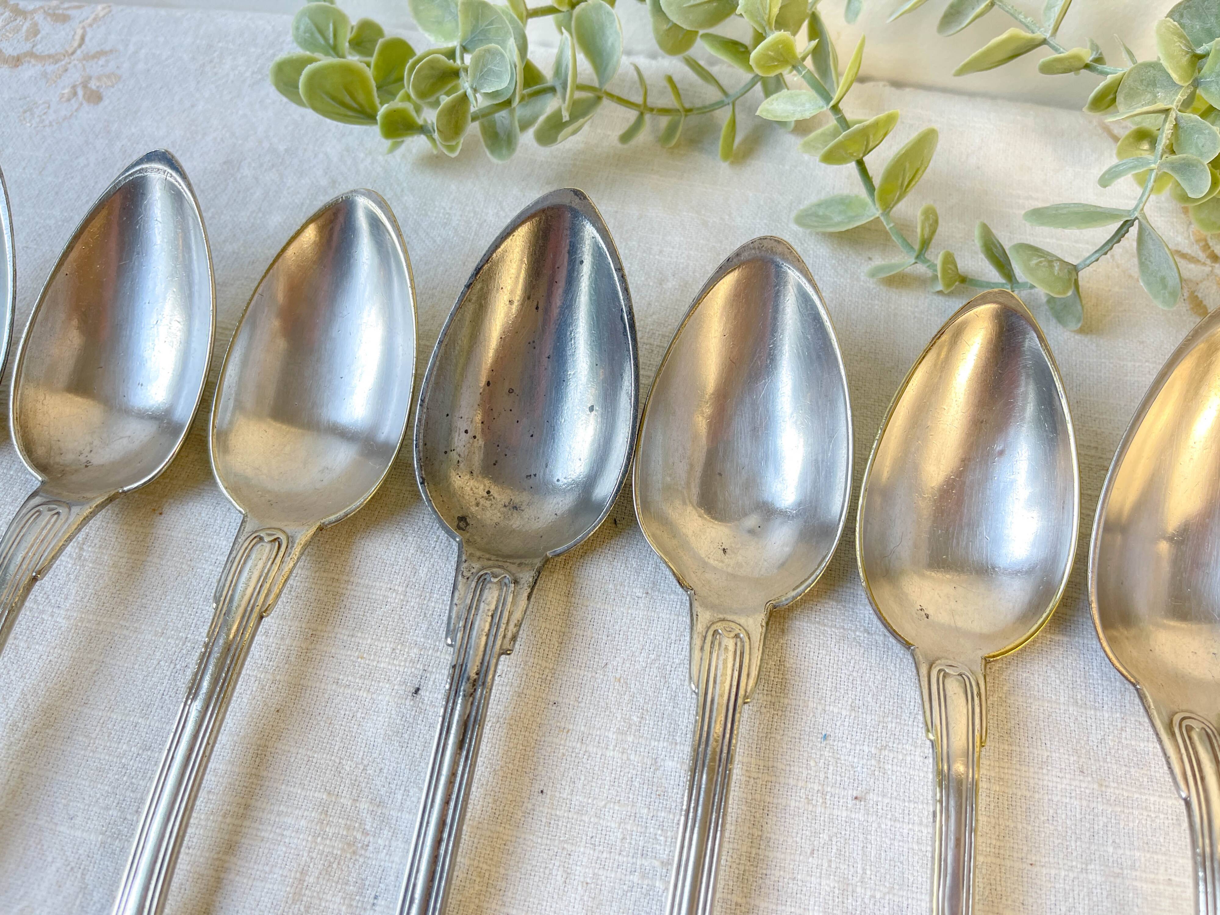 Set of 8 vintage silver plated soup spoons