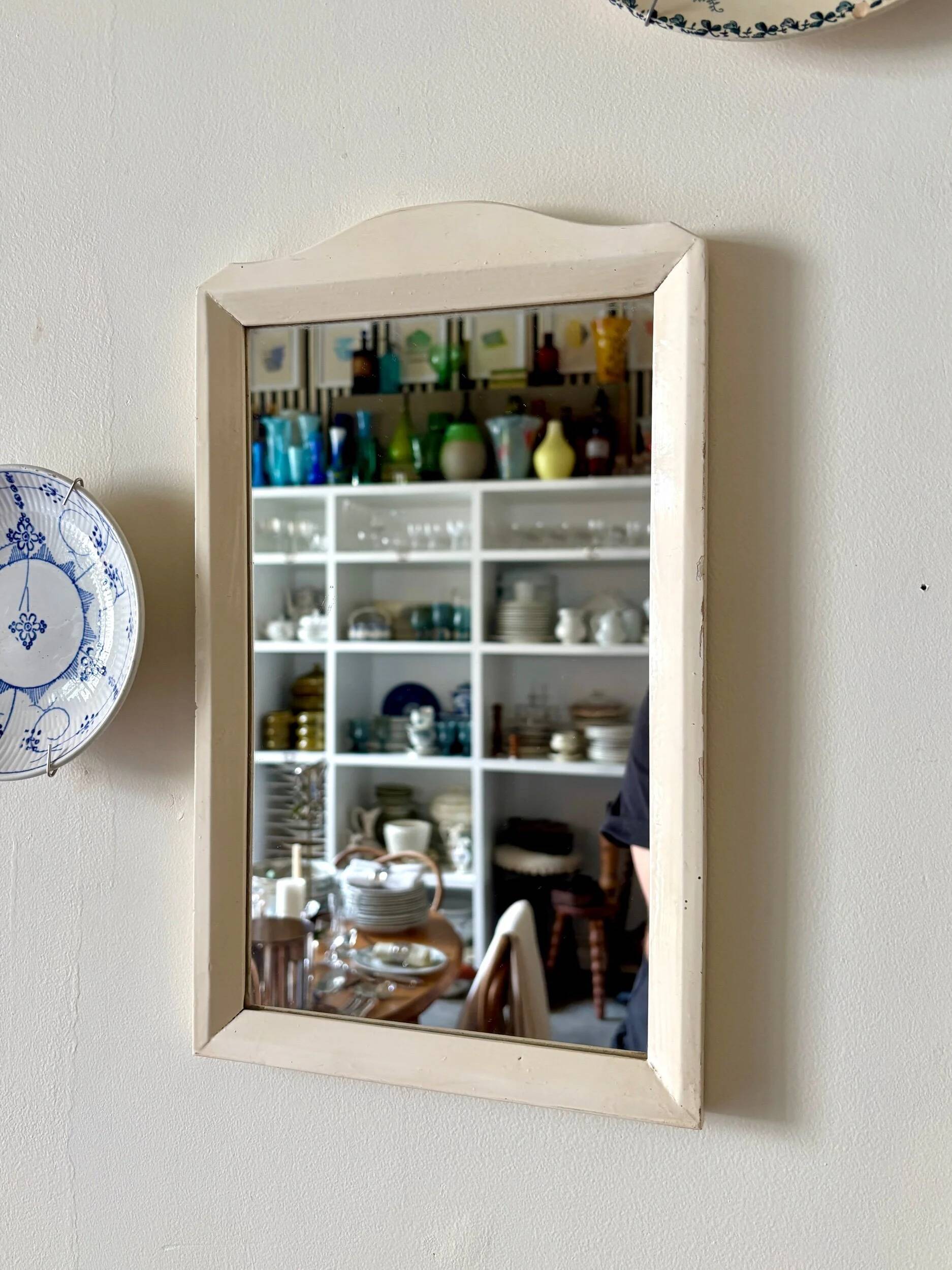 Beige wooden mirror
