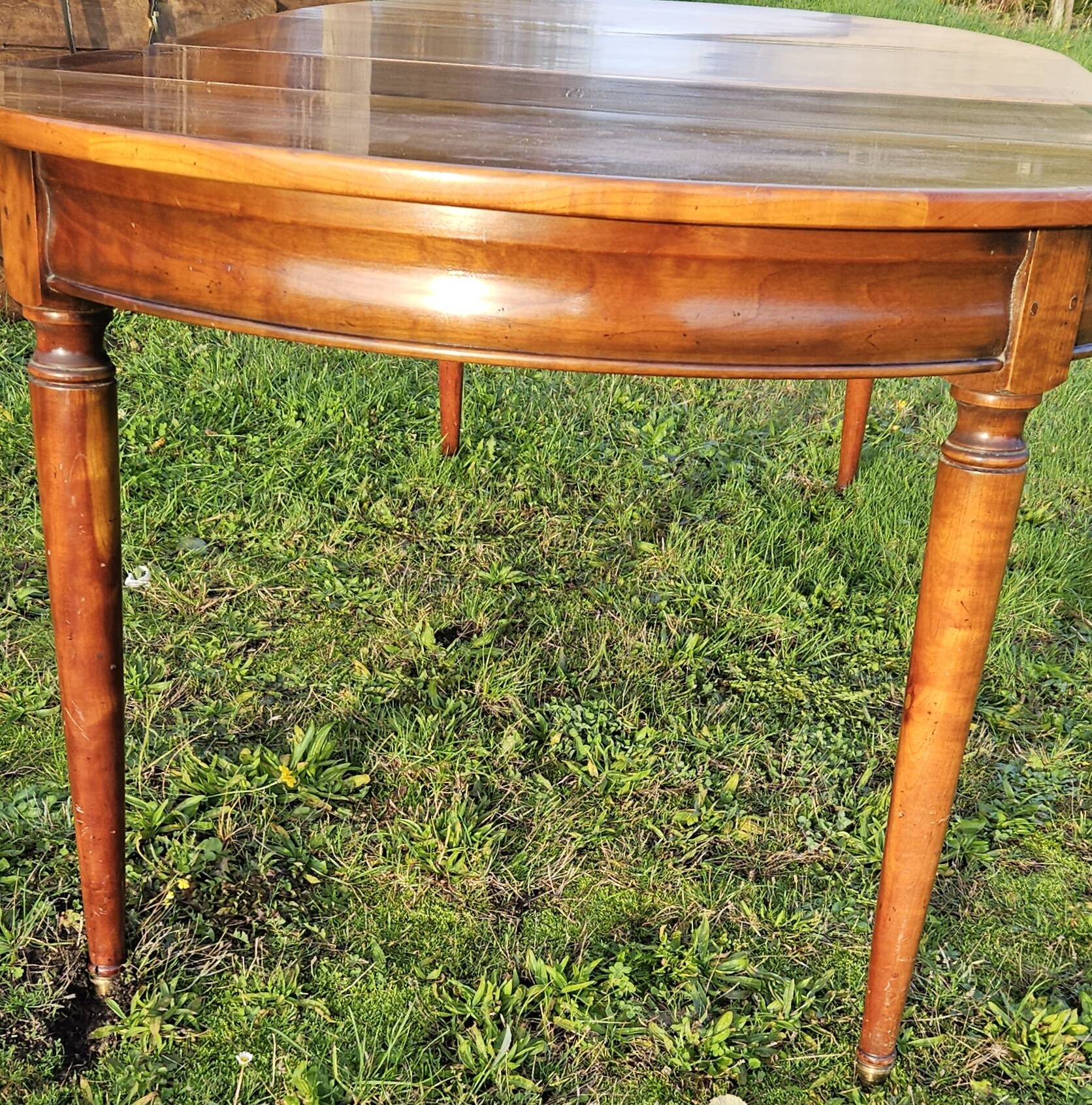 Table ronde avec rallonges