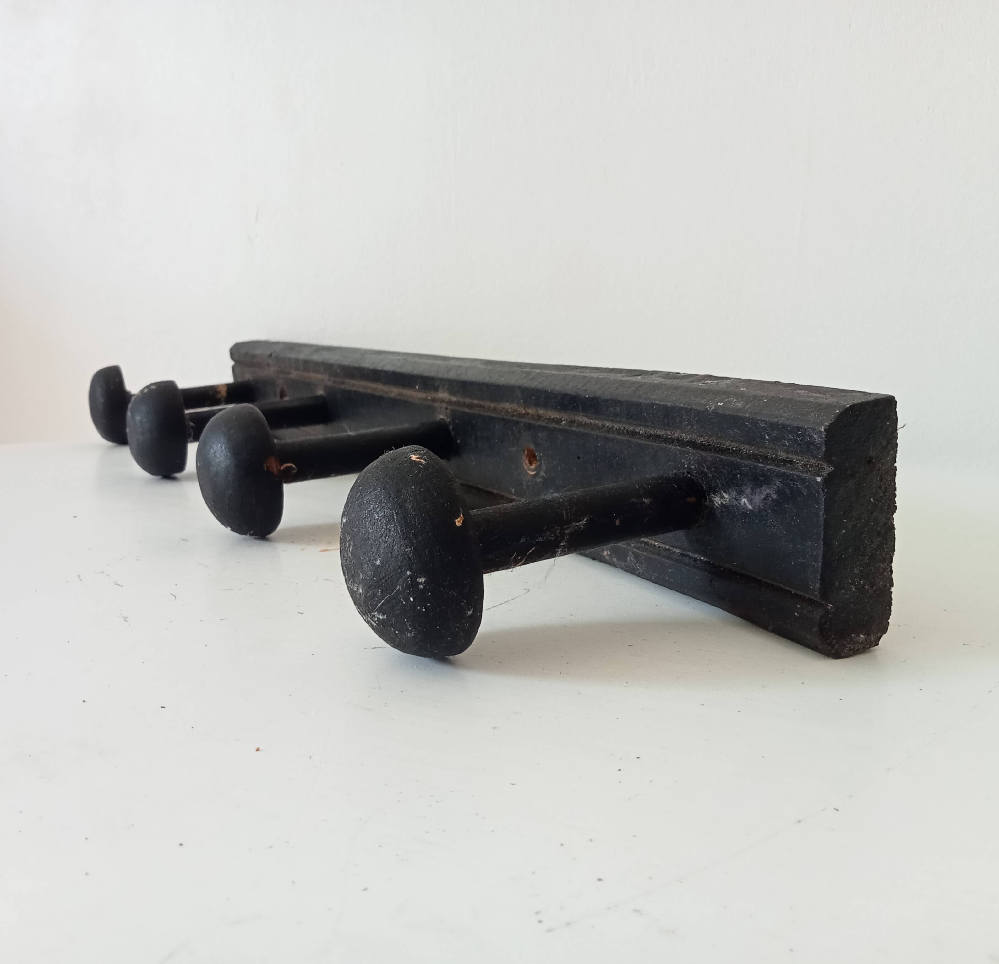 Ancien porte manteau mural en bois