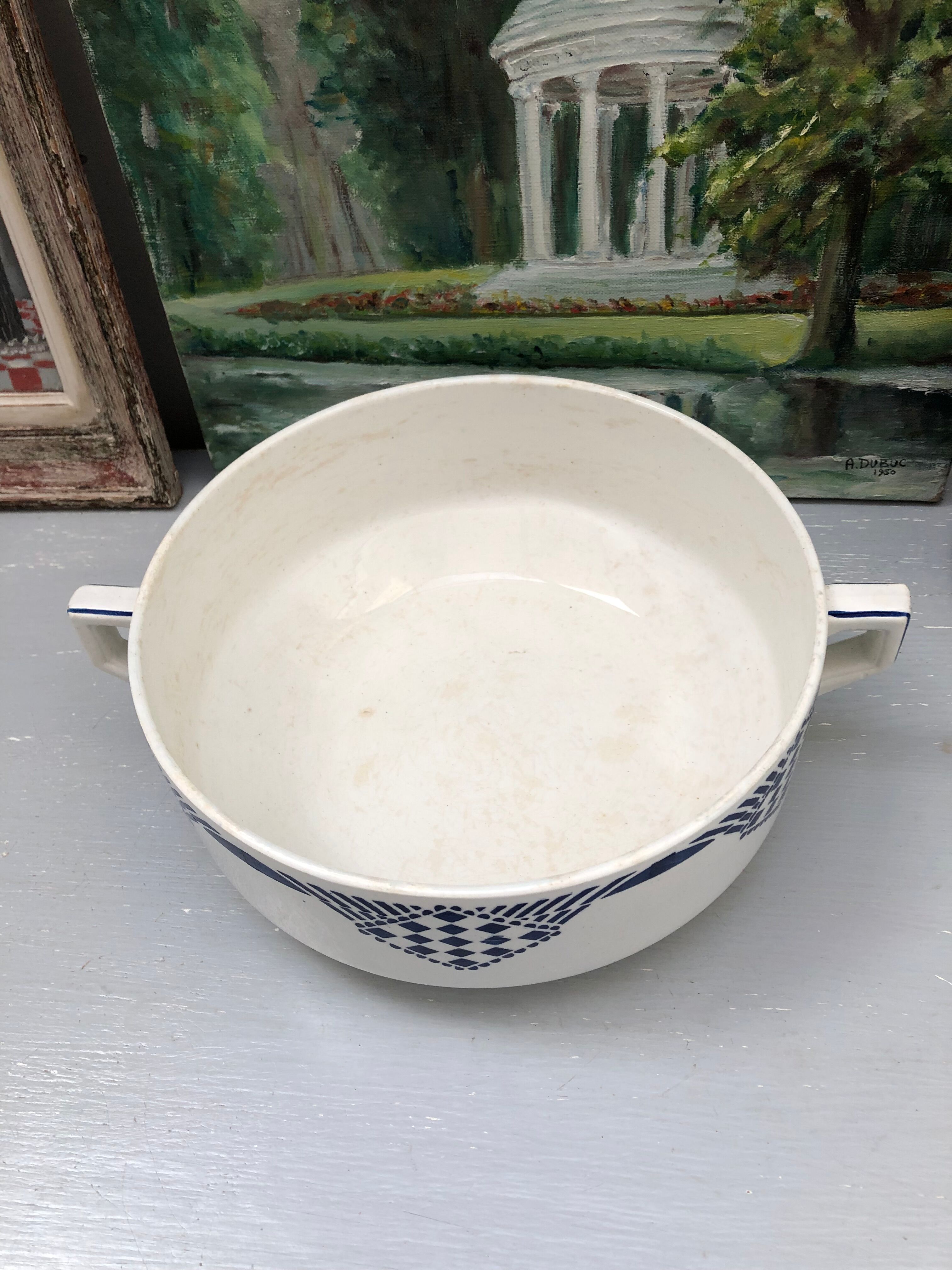 Tureen signed Moulin des Loups Hamage Orchies Nord France model Pantin