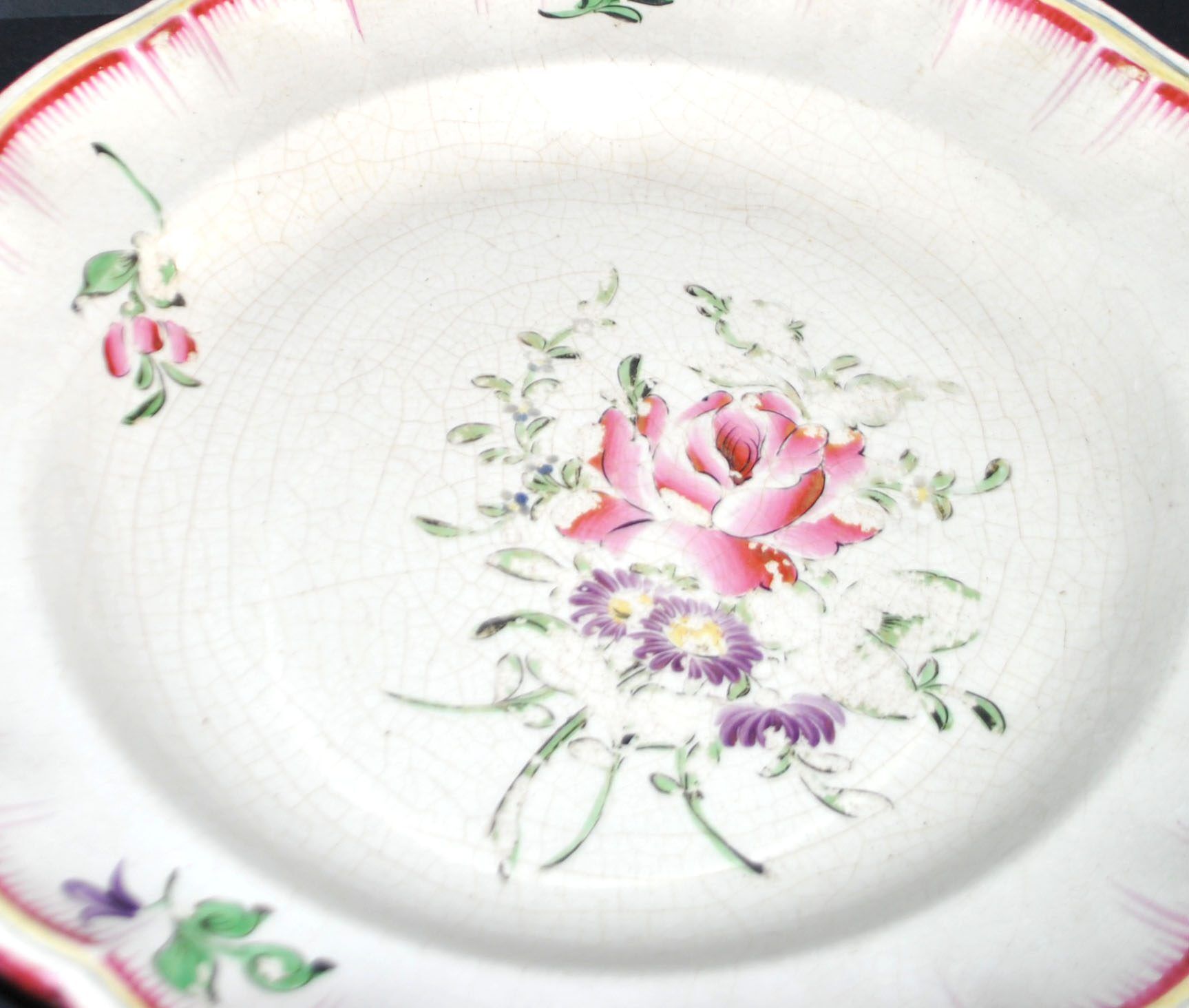 Flowered plate decoration street lamp old Strasbourg in faience signed KG Lunéville
