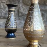 2 vases en laiton gravé