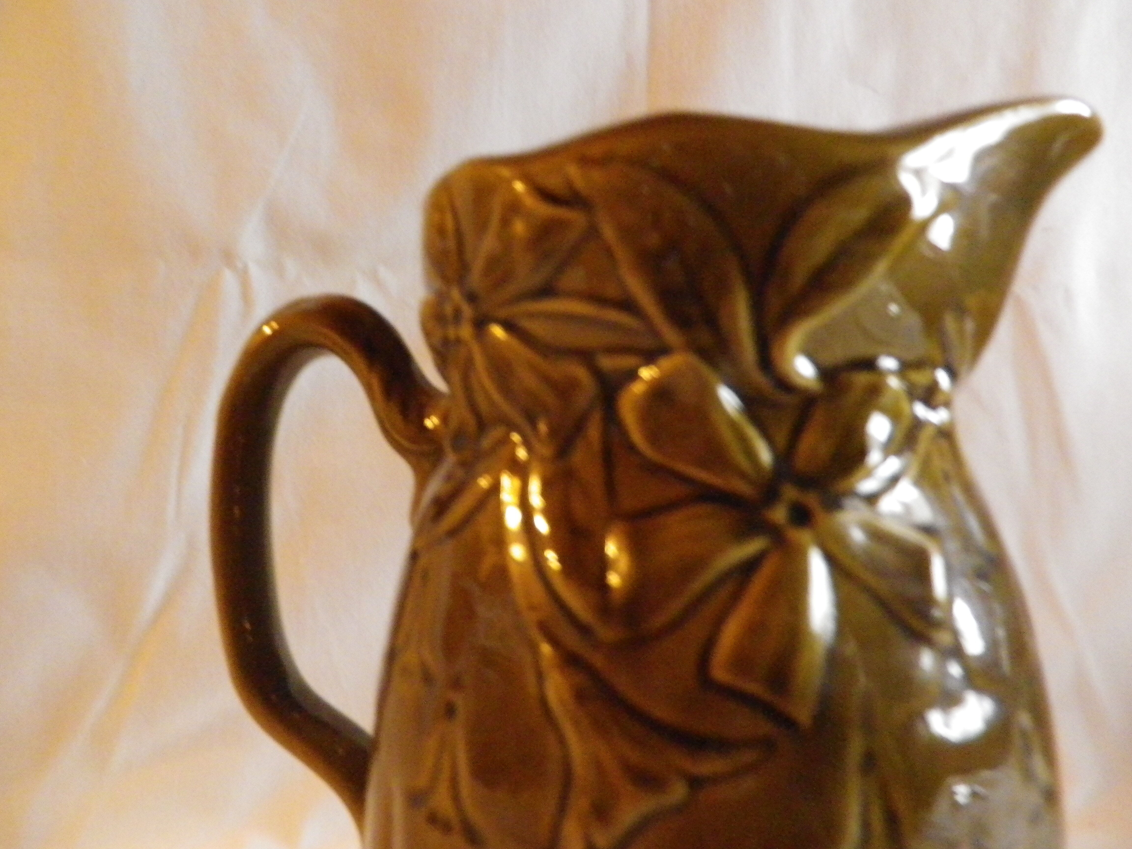 Pitcher slurry olive green