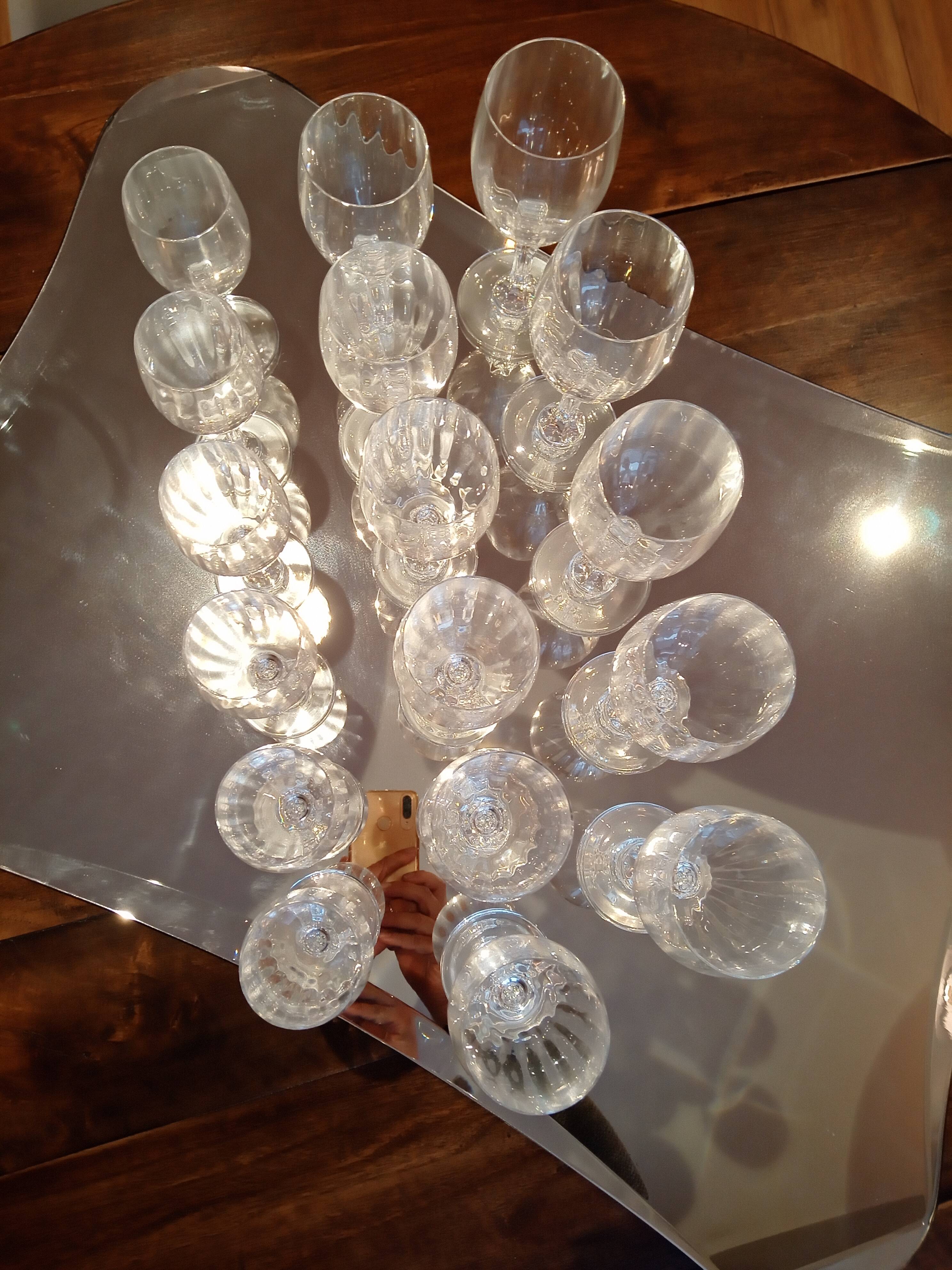 Set of 17 glasses in ancient crystal