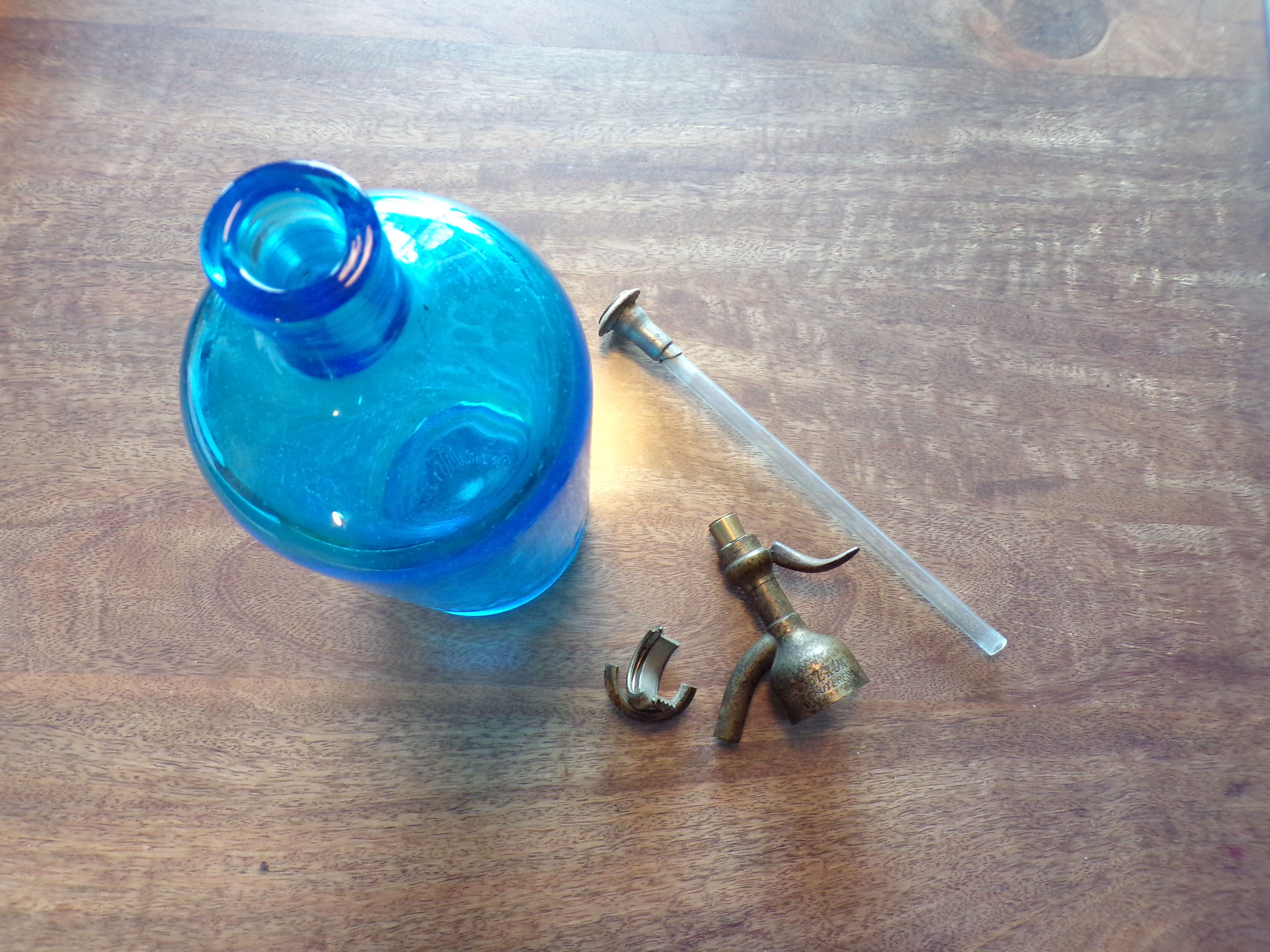 Seltz water blue siphon