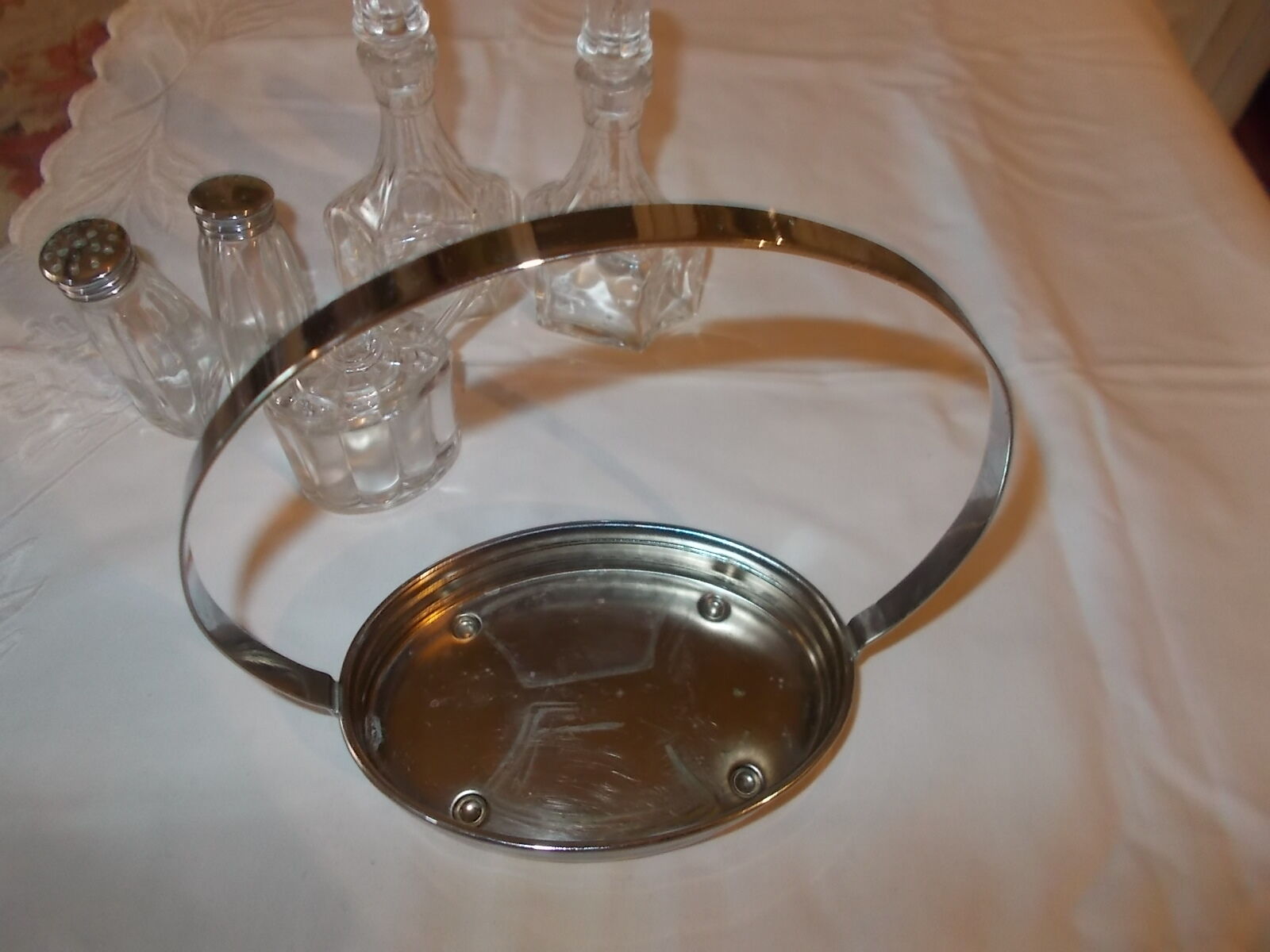 Servant oil vinegar salt-pepper-mustard