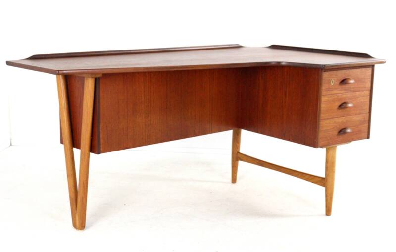 Danish boomerang desk by Peter Løvig Nielsen for Hedensted Møbelfabrik