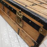Malle ancienne en bois