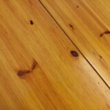 Vintage round pine table from the 60s and 70s with extensions