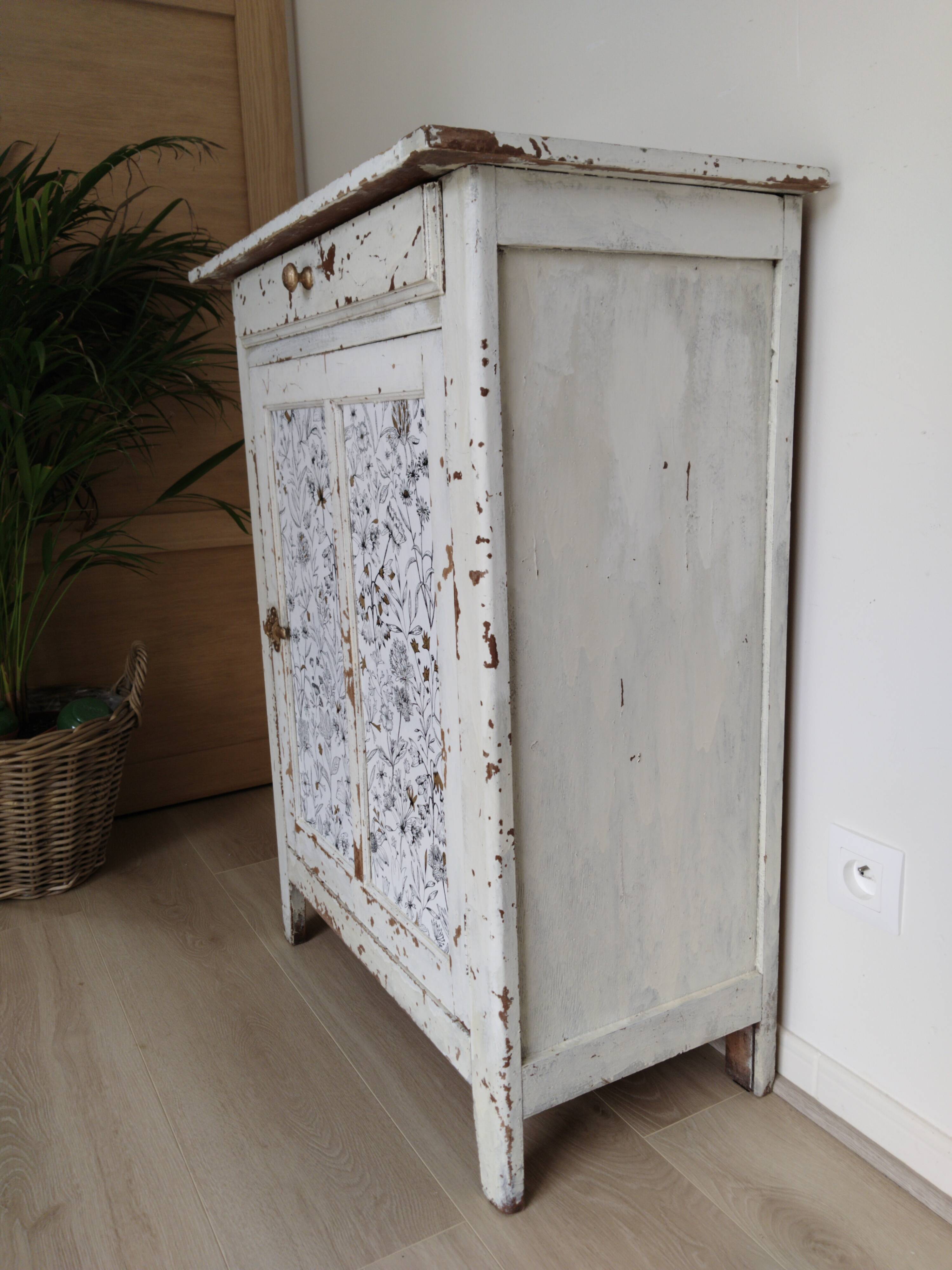 Buffet parisien en bois , vintage , buffet de cuisine, commode