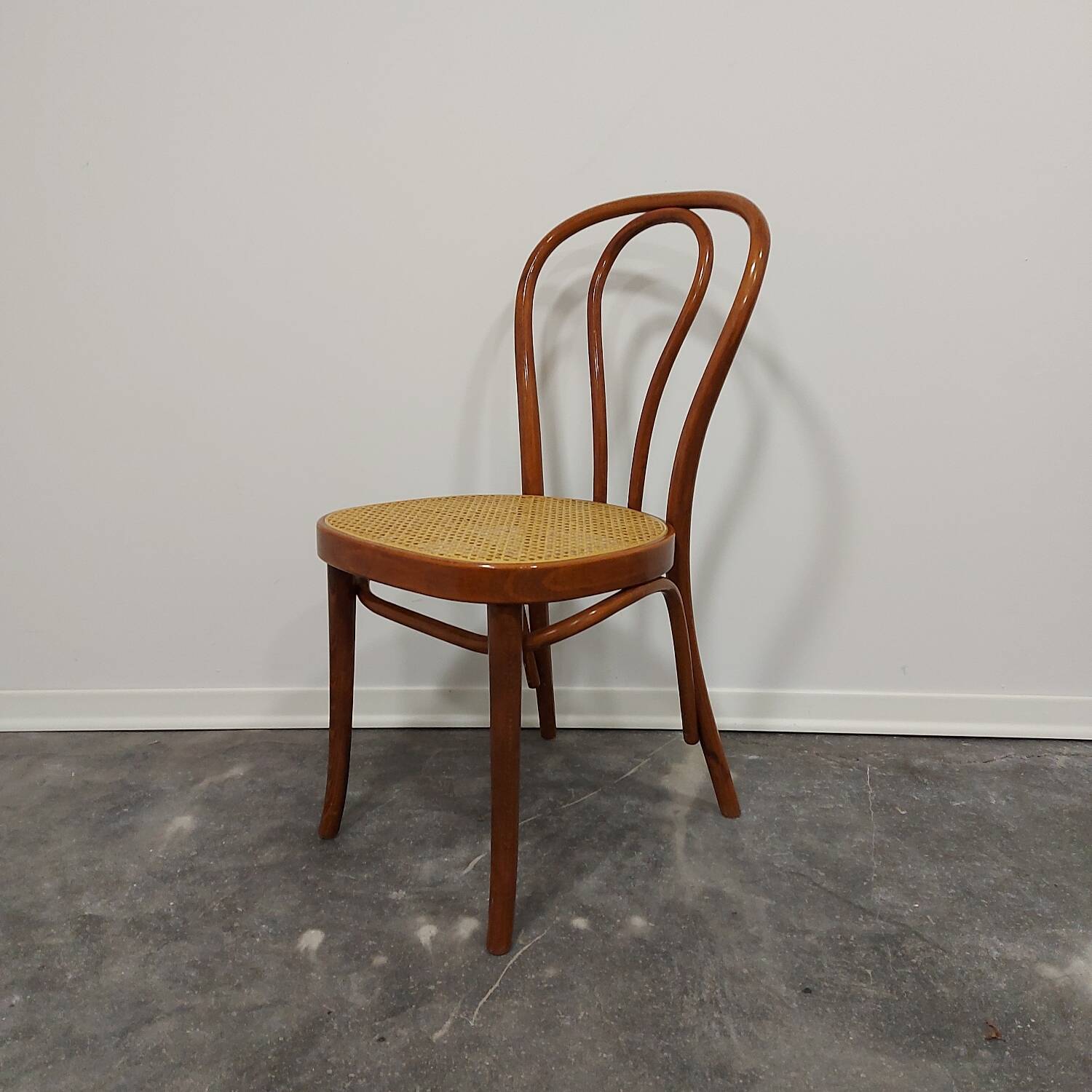 Chaise N.18 en bois courbé années 1980