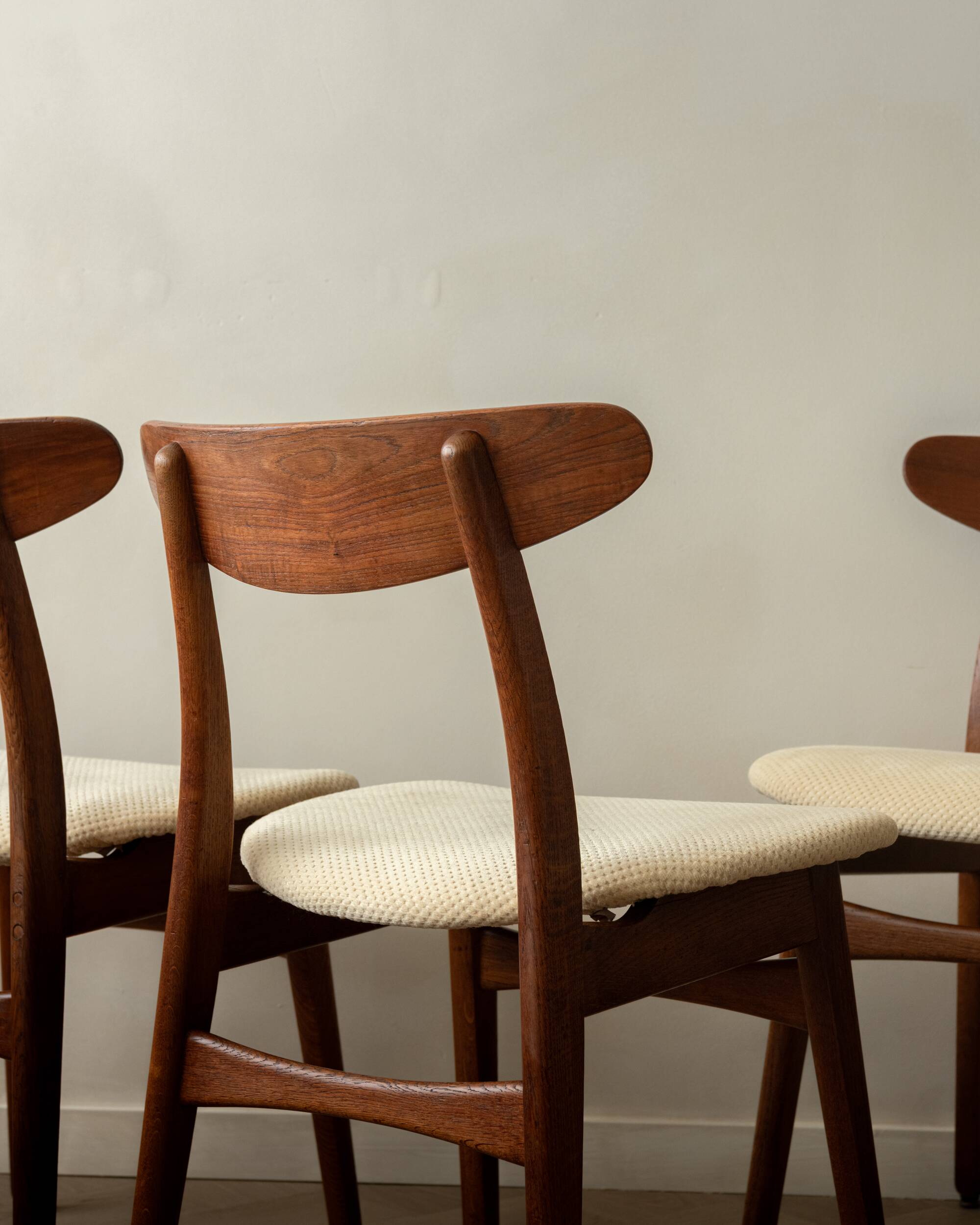 Set of 4 CH30 dining chairs by Hans J. Wegner for Carl Hansen & Søn