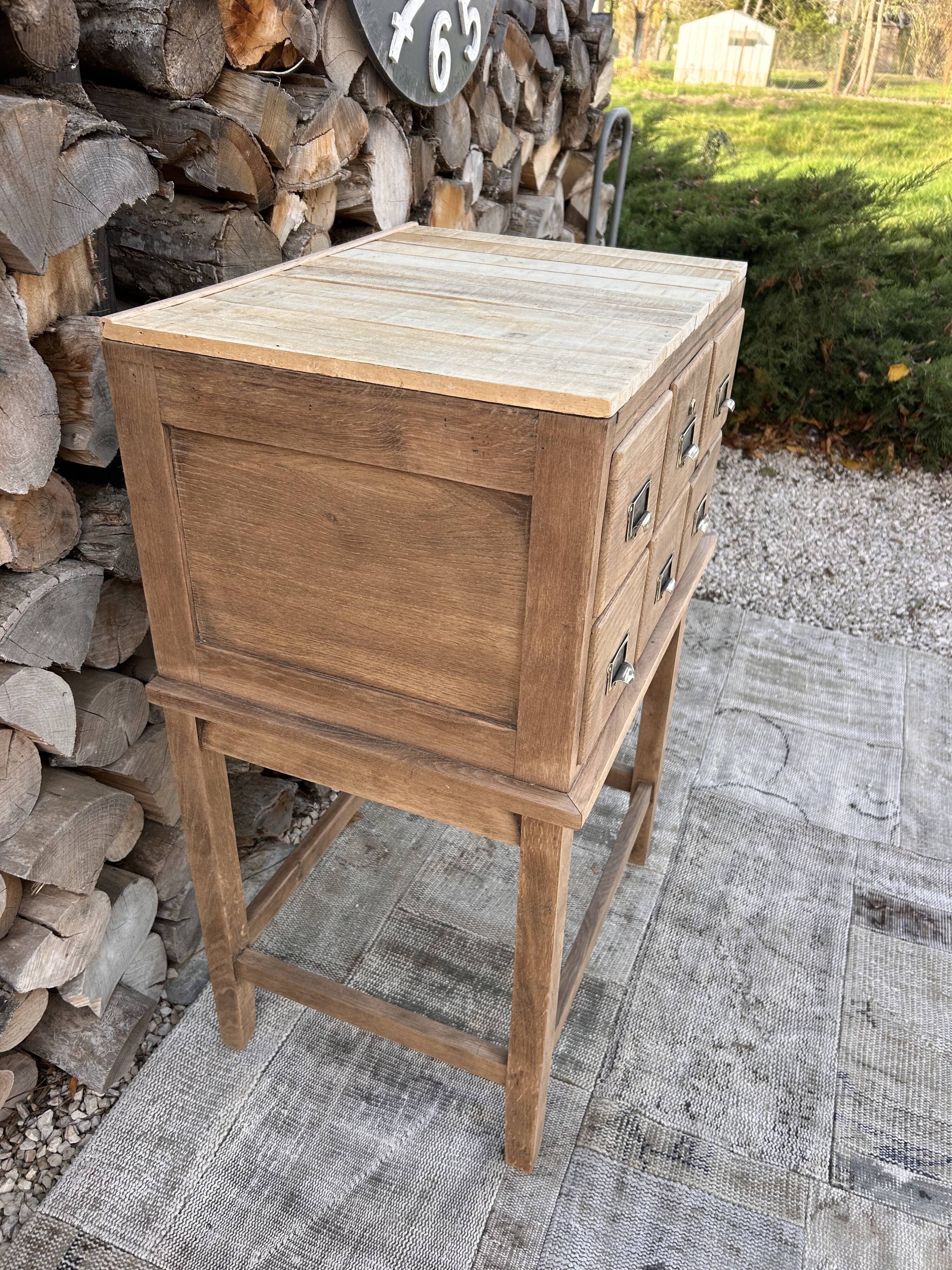 Meuble métier / Meuble à tiroirs