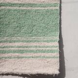 Handwoven recycled cotton rug - Mint and white